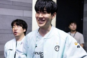 TheShy遭遇五连败，尤文图斯教练面临压力！的简单介绍